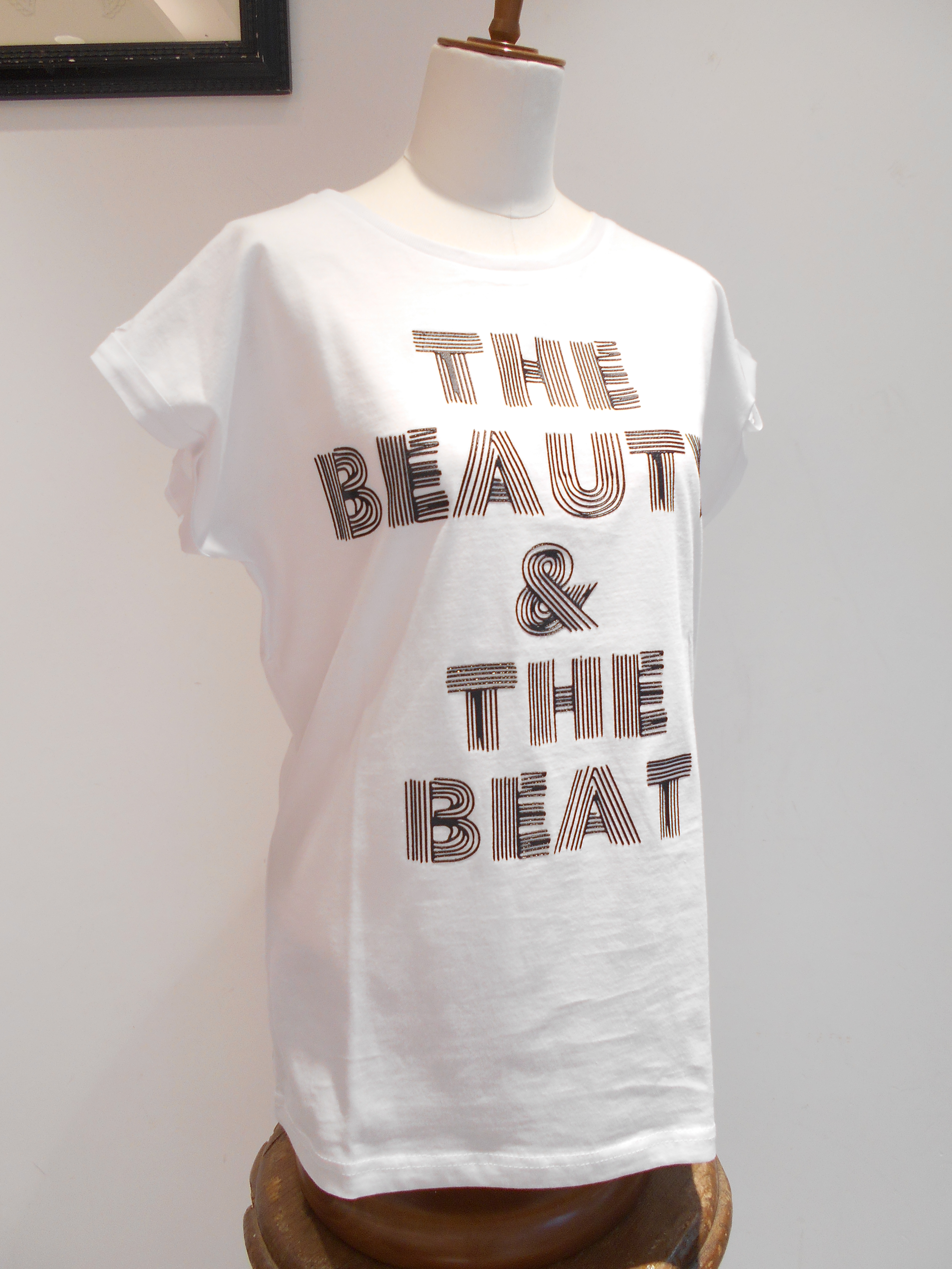 http://mt.anglobalshop.com/blog/ims-041809.JPG
