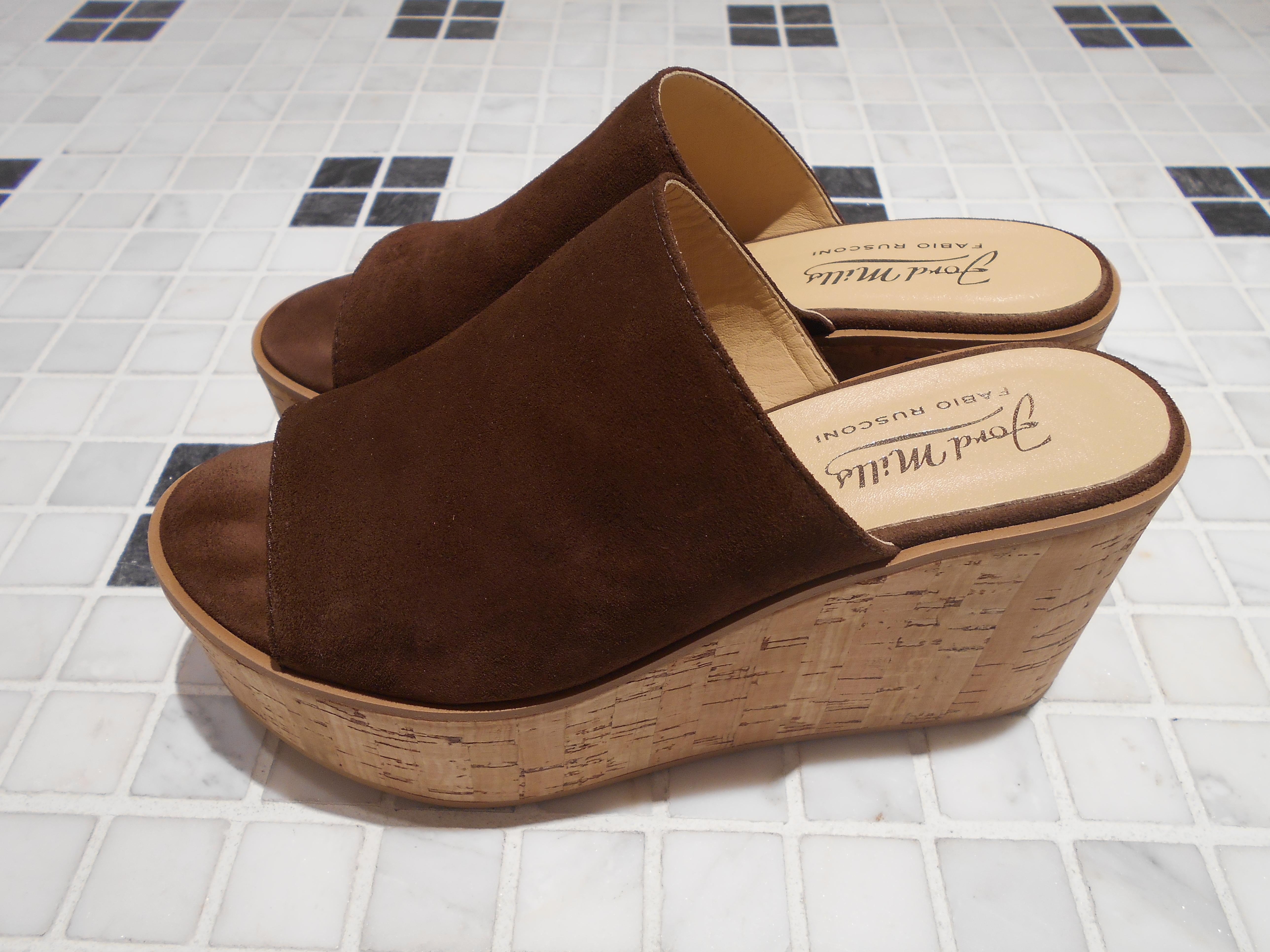 http://mt.anglobalshop.com/blog/ims040810.JPG