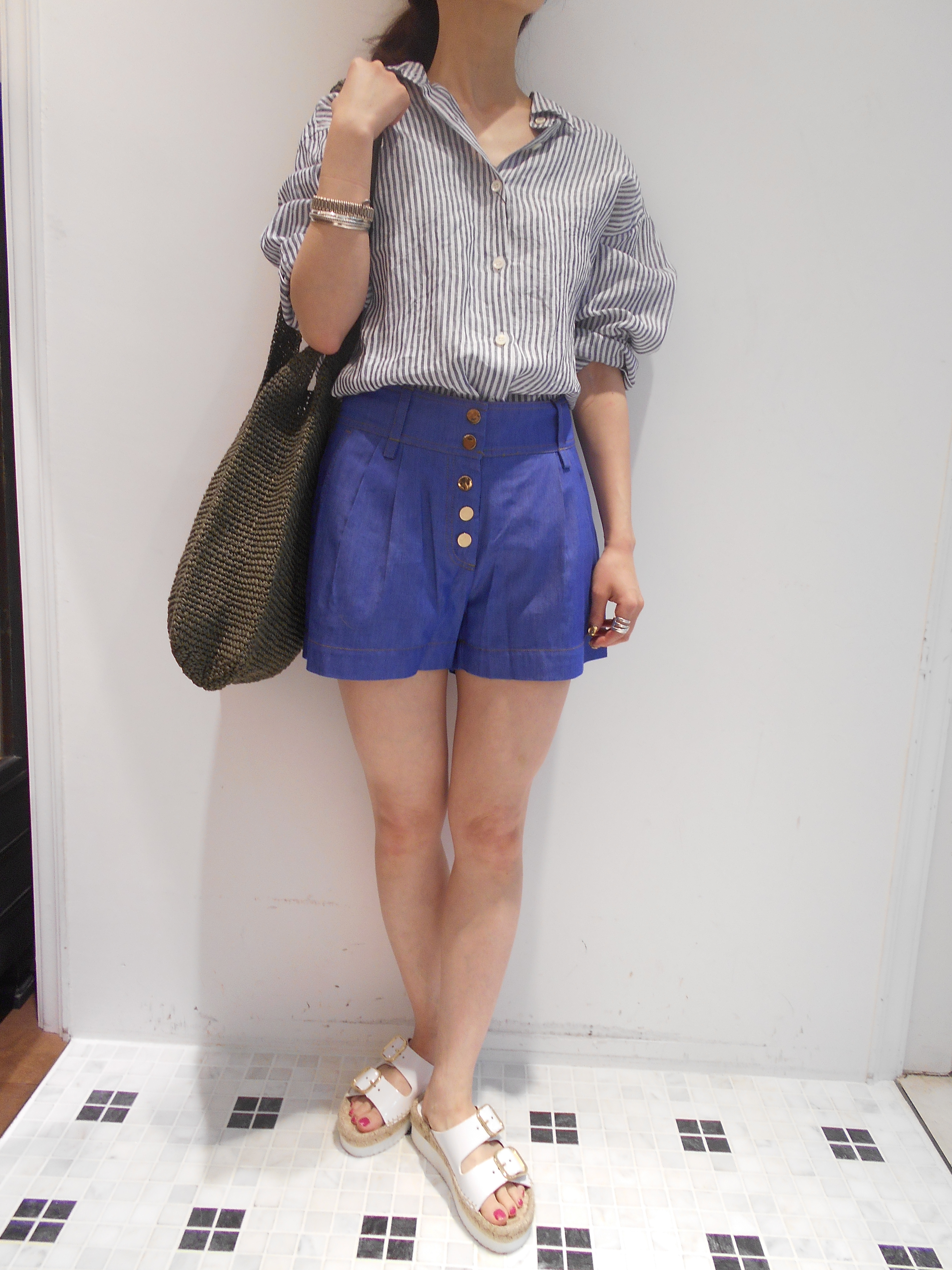 http://mt.anglobalshop.com/blog/ims051402.JPG