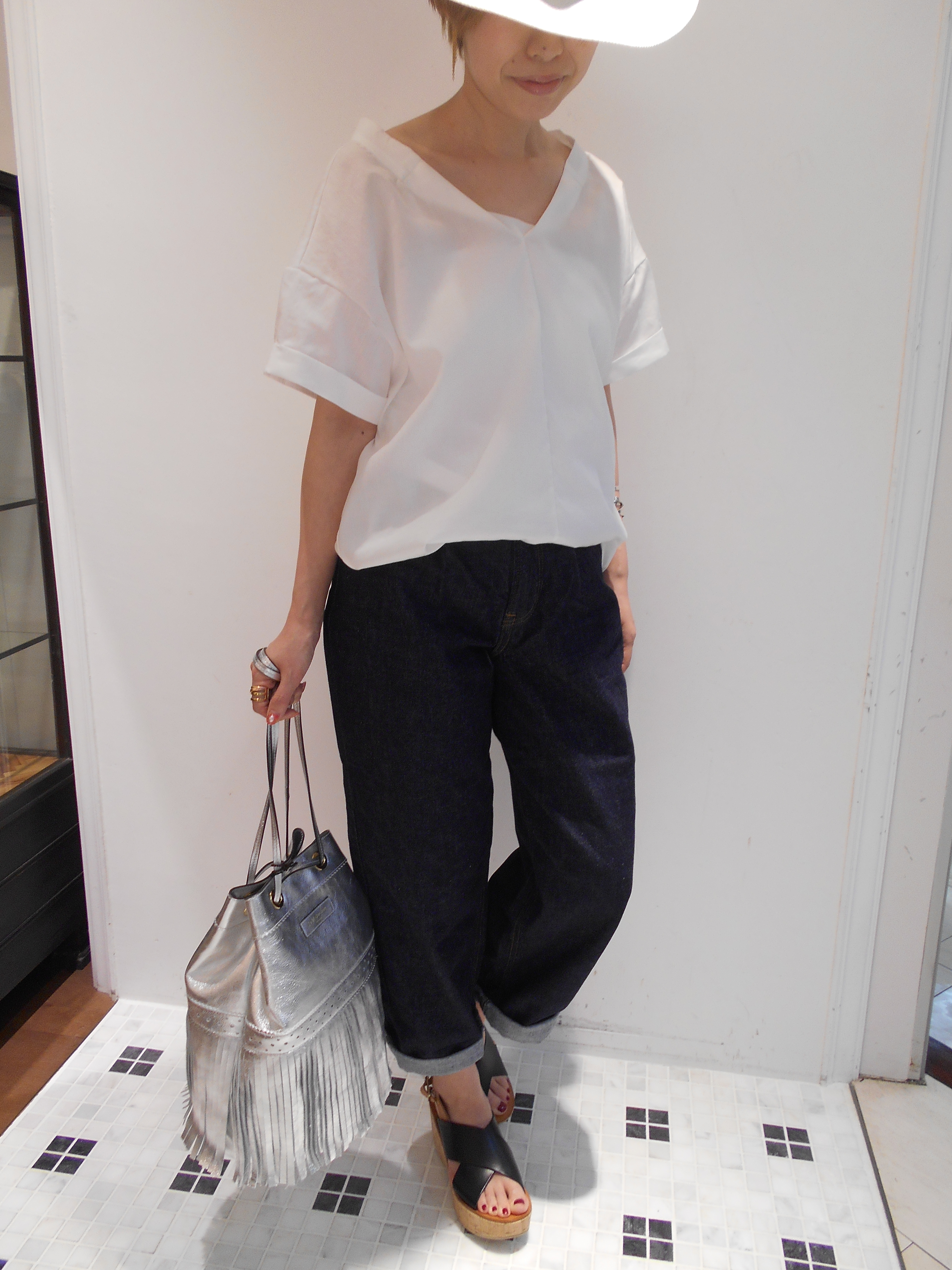 http://mt.anglobalshop.com/blog/ims052401.JPG