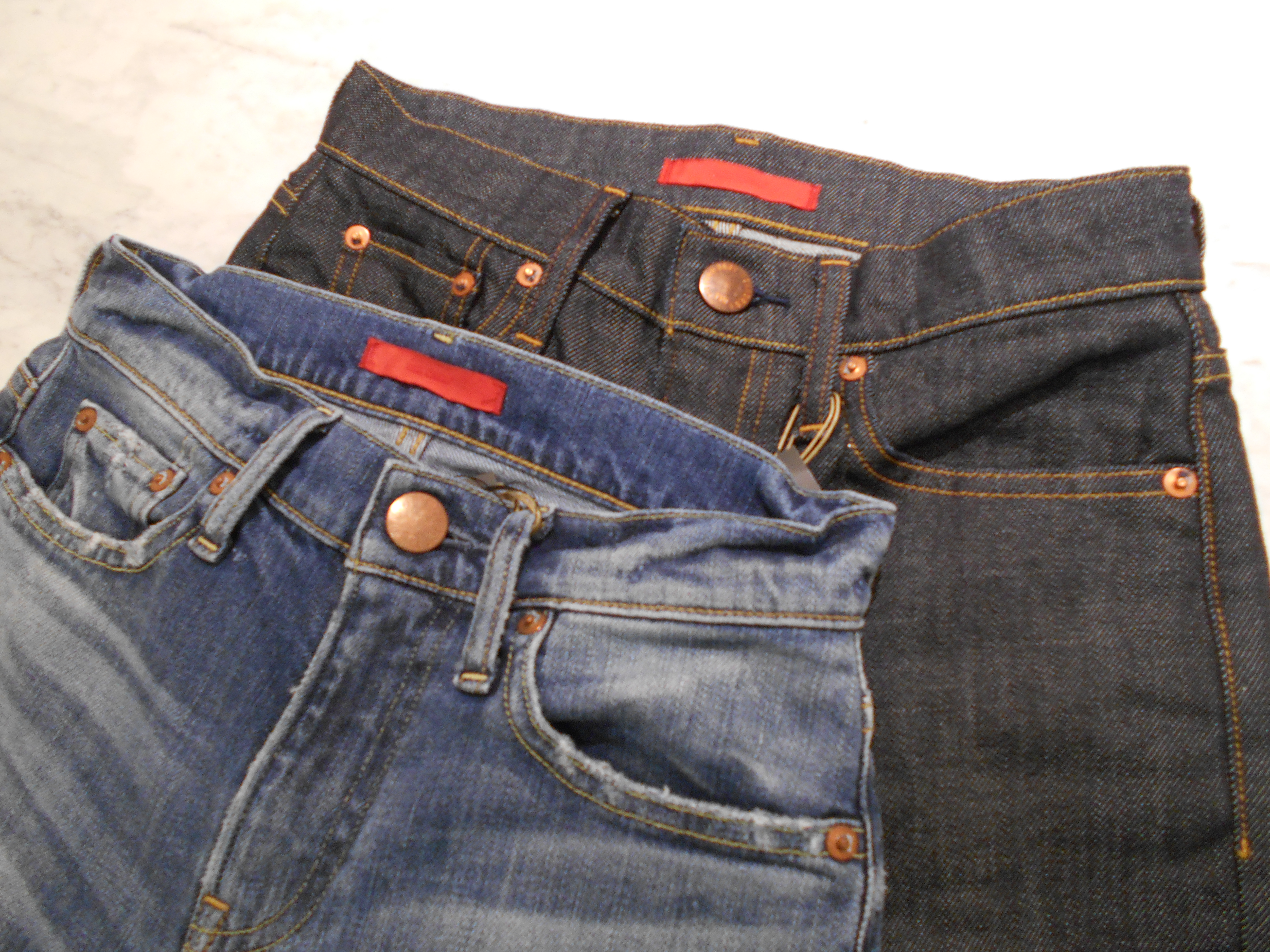 http://mt.anglobalshop.com/blog/ims072001.JPG