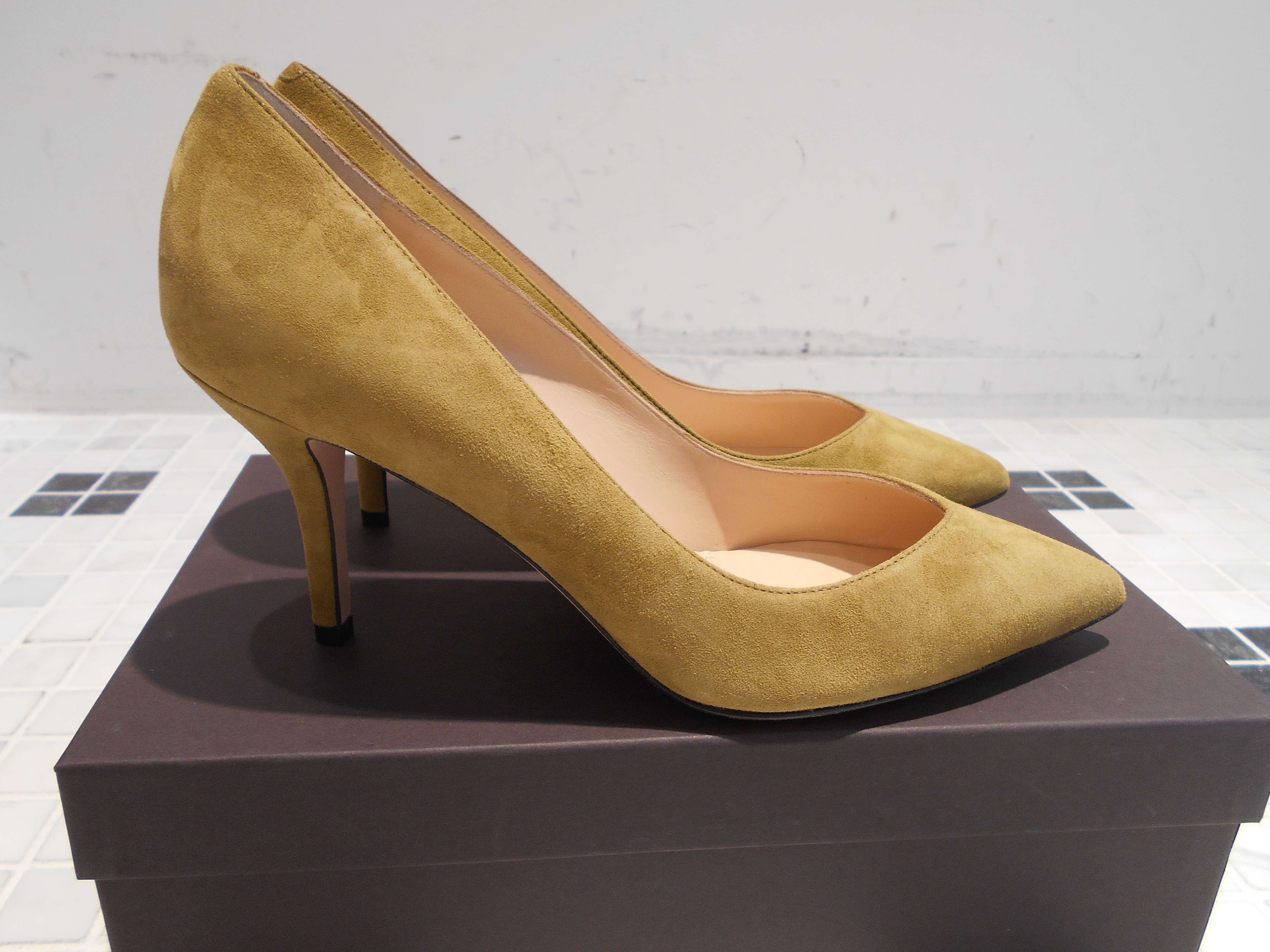 http://mt.anglobalshop.com/blog/ims072210.JPG