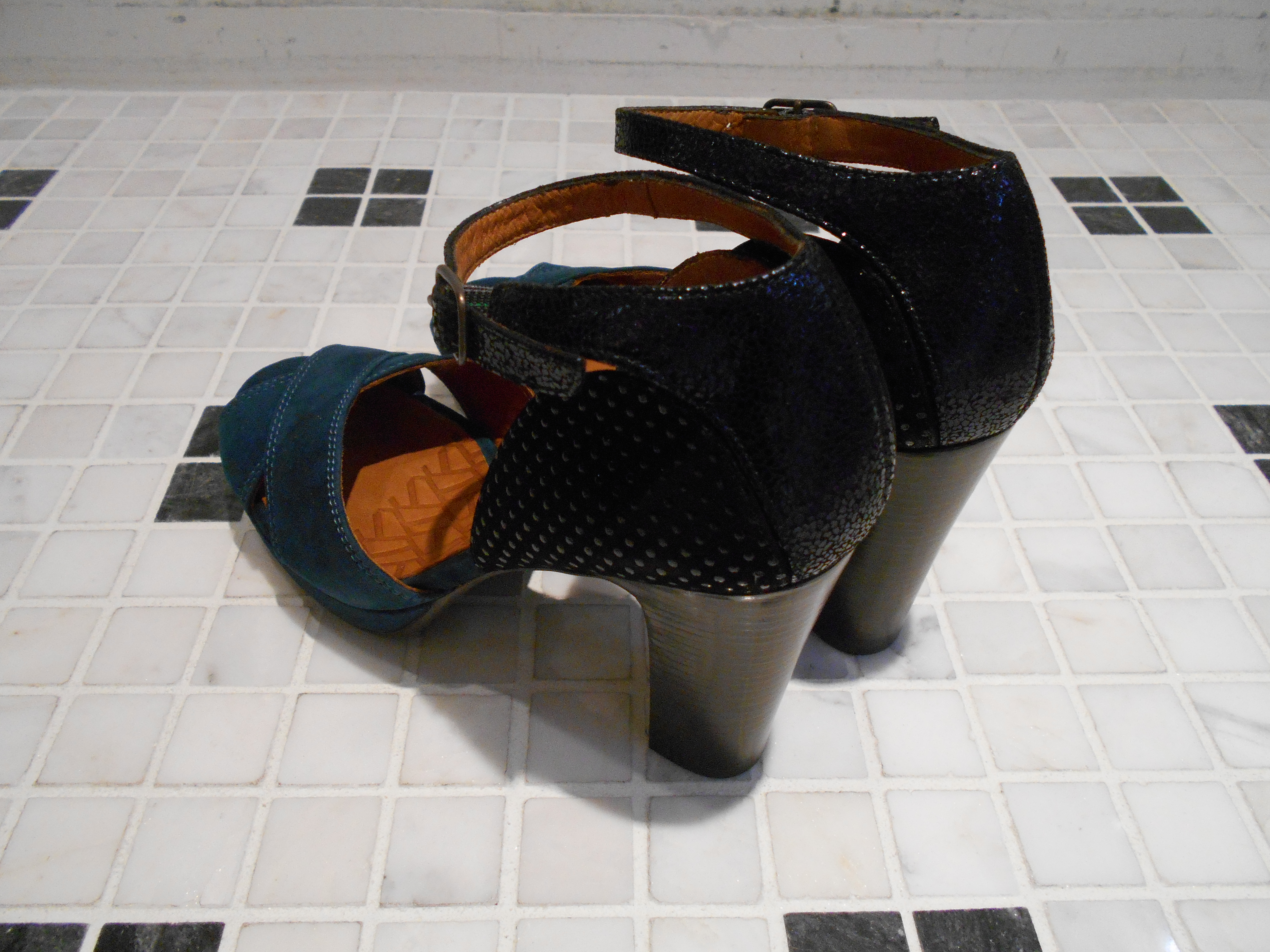 http://mt.anglobalshop.com/blog/ims072213.JPG