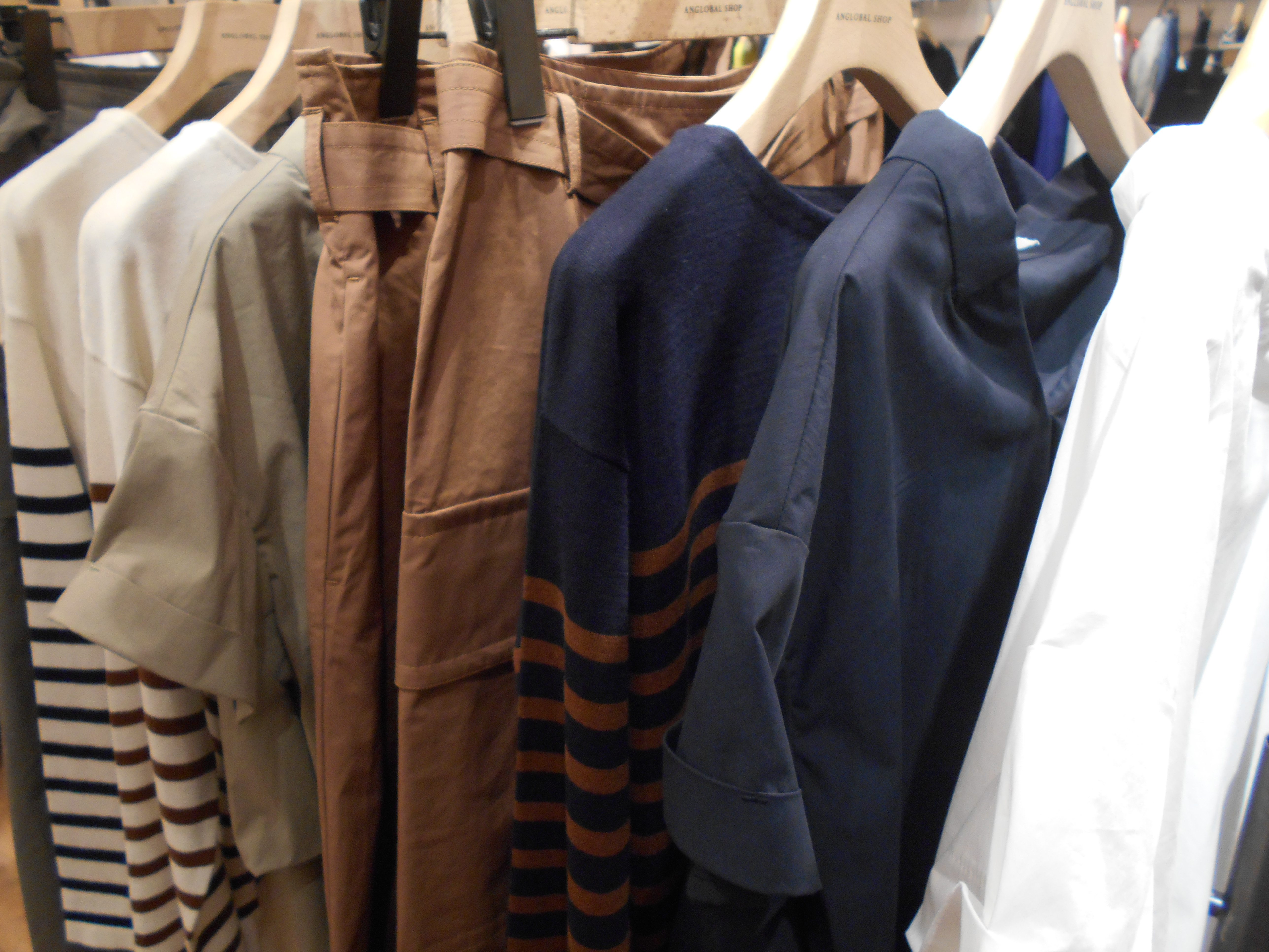 http://mt.anglobalshop.com/blog/ims080806.JPG