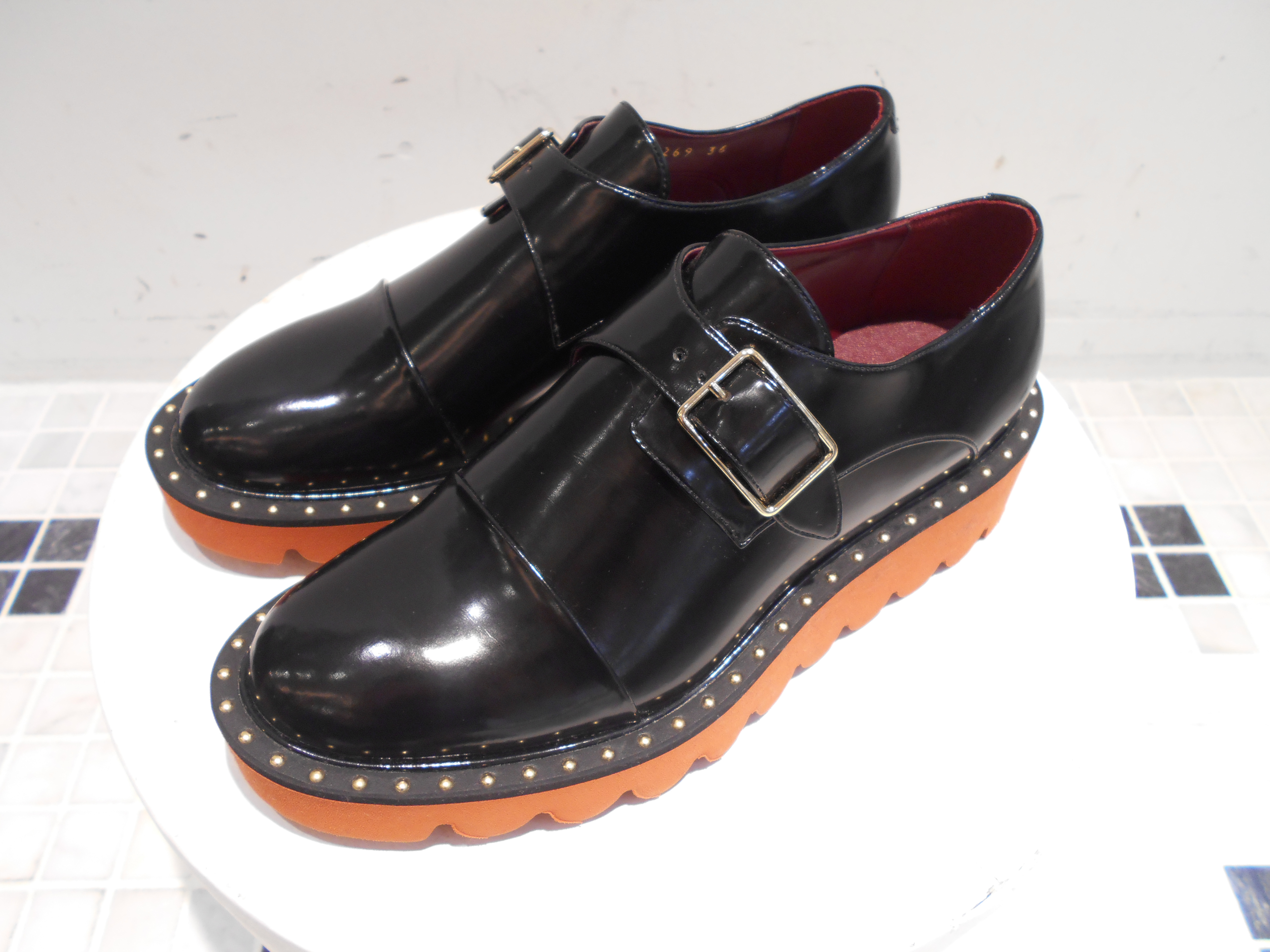 http://mt.anglobalshop.com/blog/ims080905.JPG