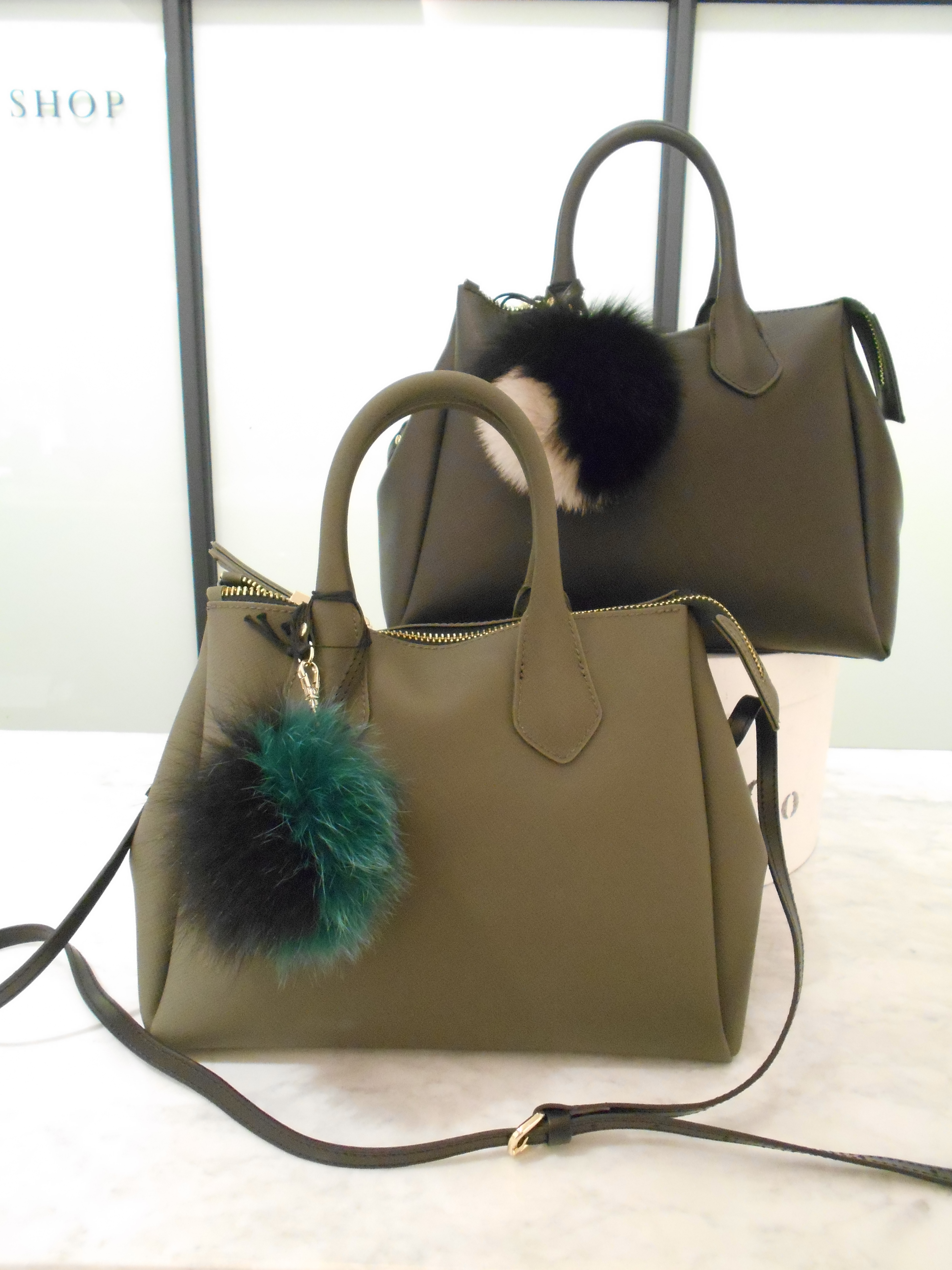 http://mt.anglobalshop.com/blog/ims090301.JPG