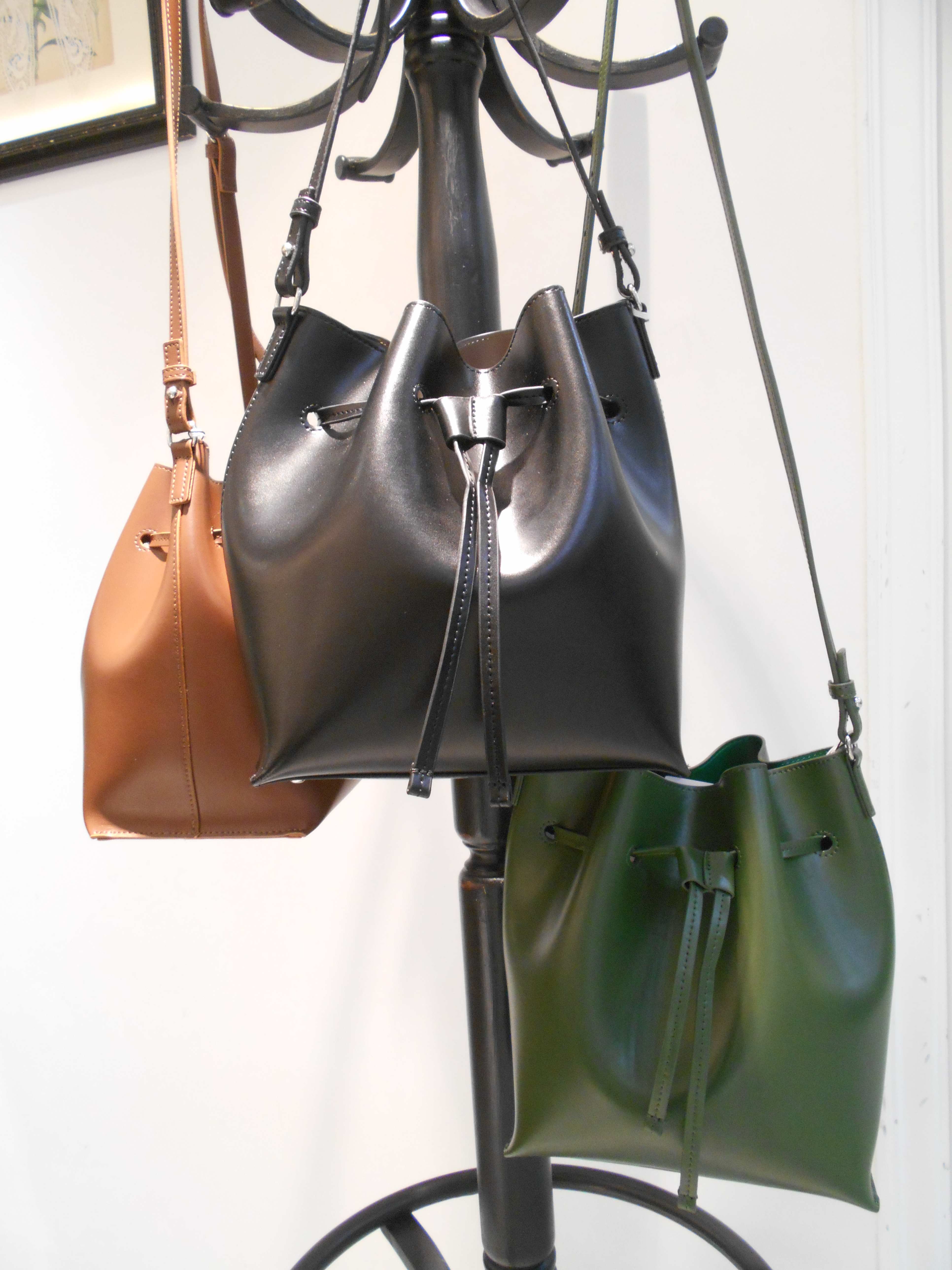 http://mt.anglobalshop.com/blog/ims090306.JPG